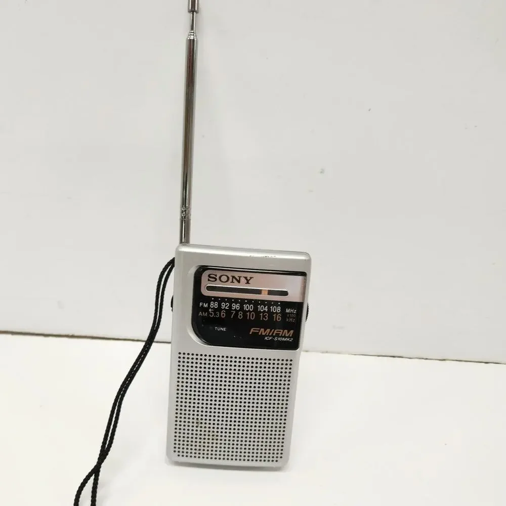 Sony ICF-S10MK2 Pocket AM/FM Radio with Speaker - Silver Works Great
